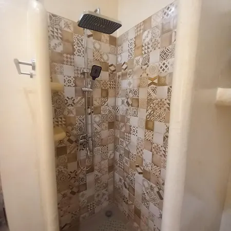 Apartman Yard House 284 *